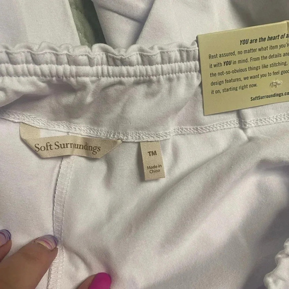 Soft Surroundings Pants White Pull On Straight Coastal Size Medium Tall 10 12 - Picture 7 of 7